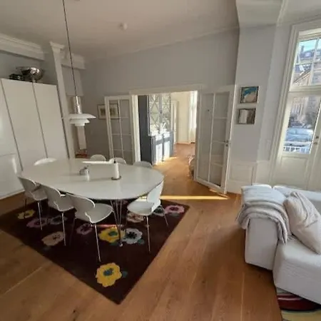 Charming In The Heart Of Frederiksberg